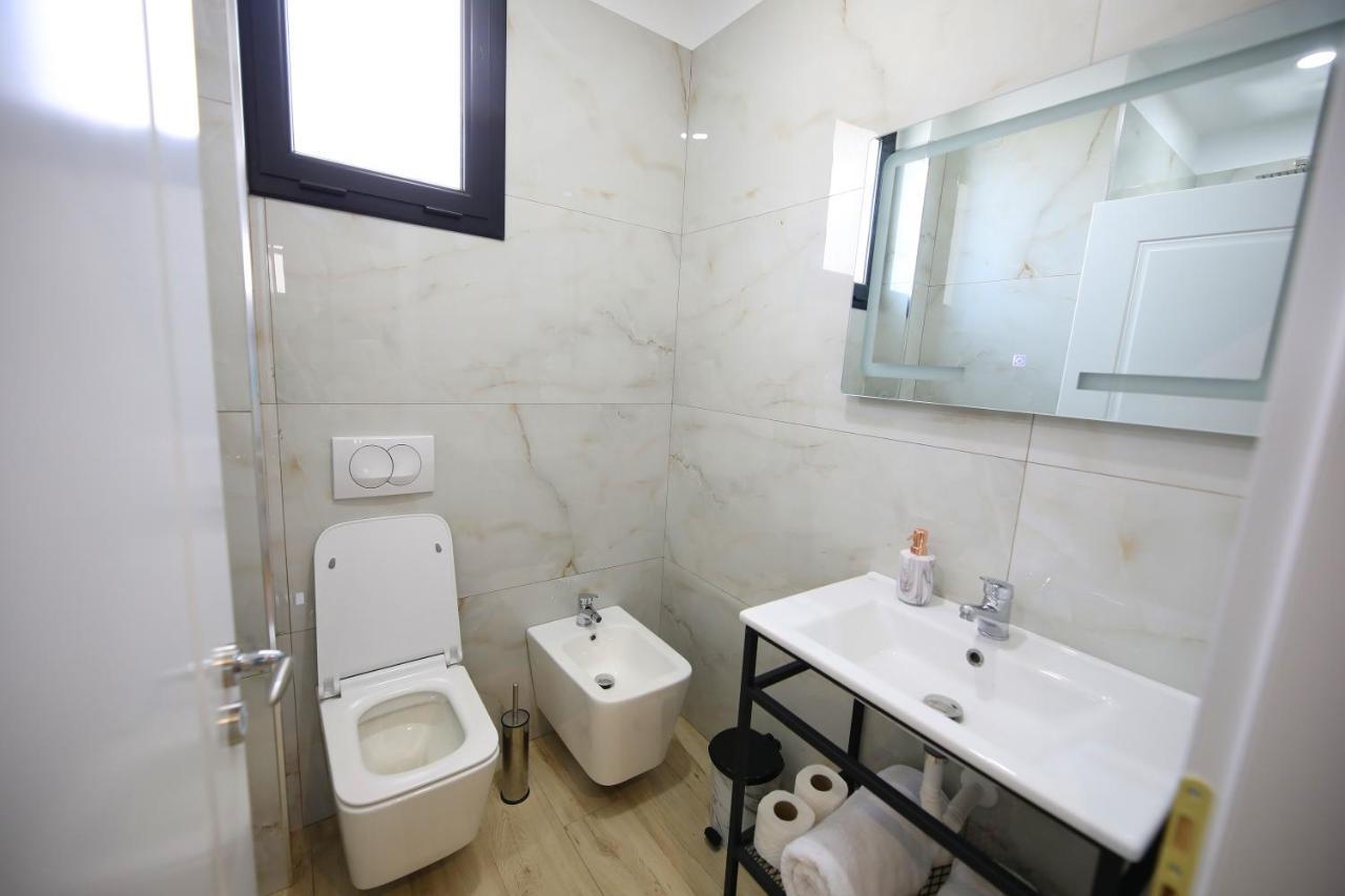 Bed and Breakfast Ulcas Guest Huse à Vlorë Extérieur photo