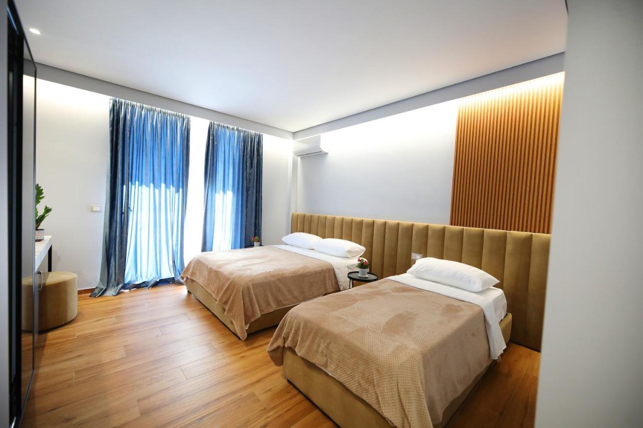 Bed and Breakfast Ulcas Guest Huse à Vlorë Extérieur photo